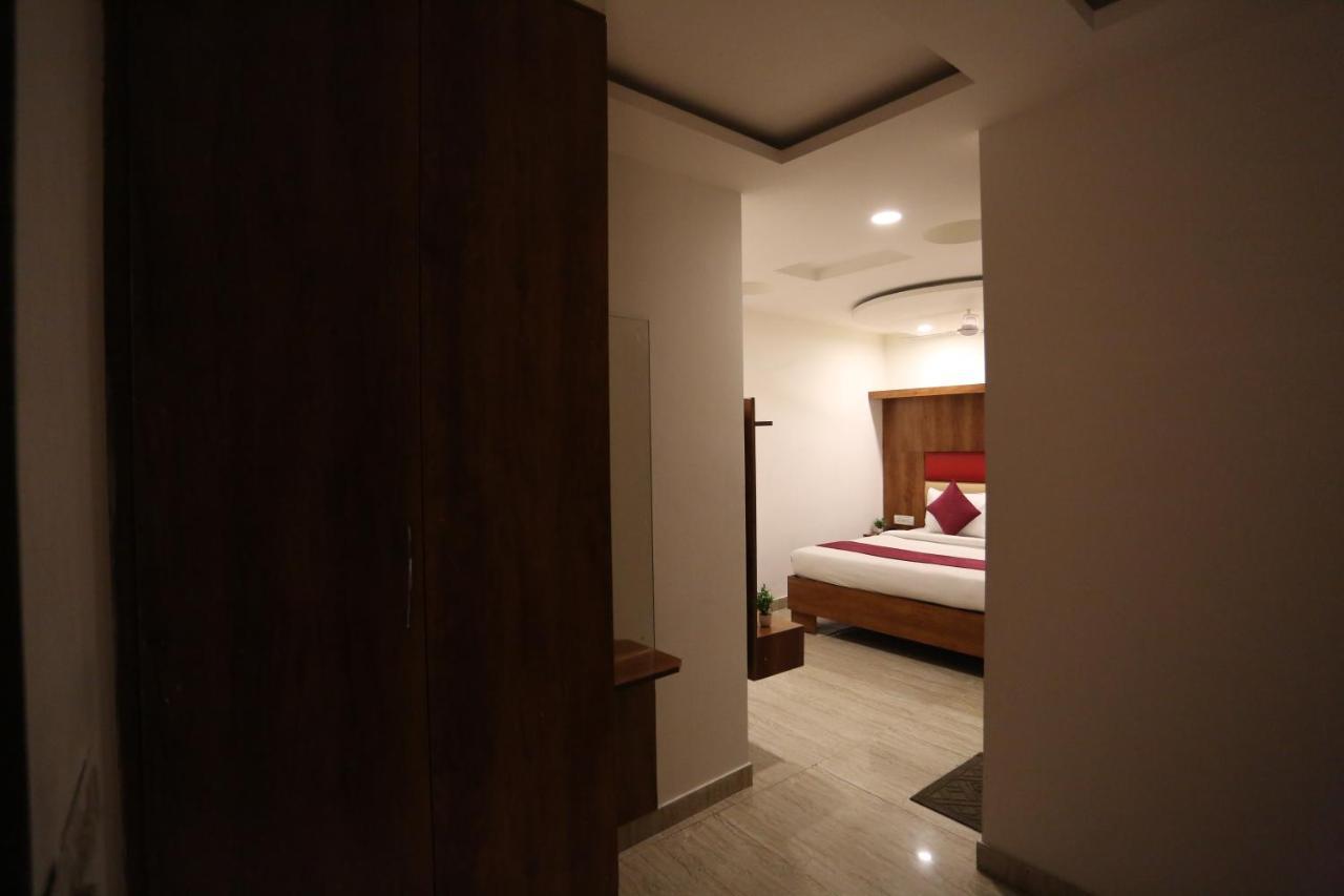 Hotel Sm Suits Near Delhi Airport-Unit By Grand Urban Luxury New Delhi Exterior foto