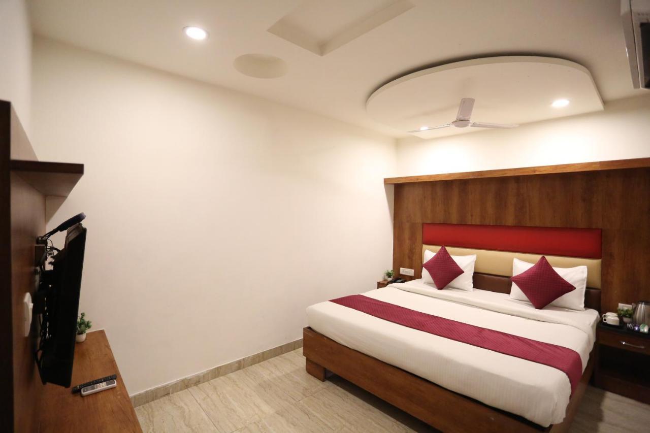 Hotel Sm Suits Near Delhi Airport-Unit By Grand Urban Luxury New Delhi Exterior foto