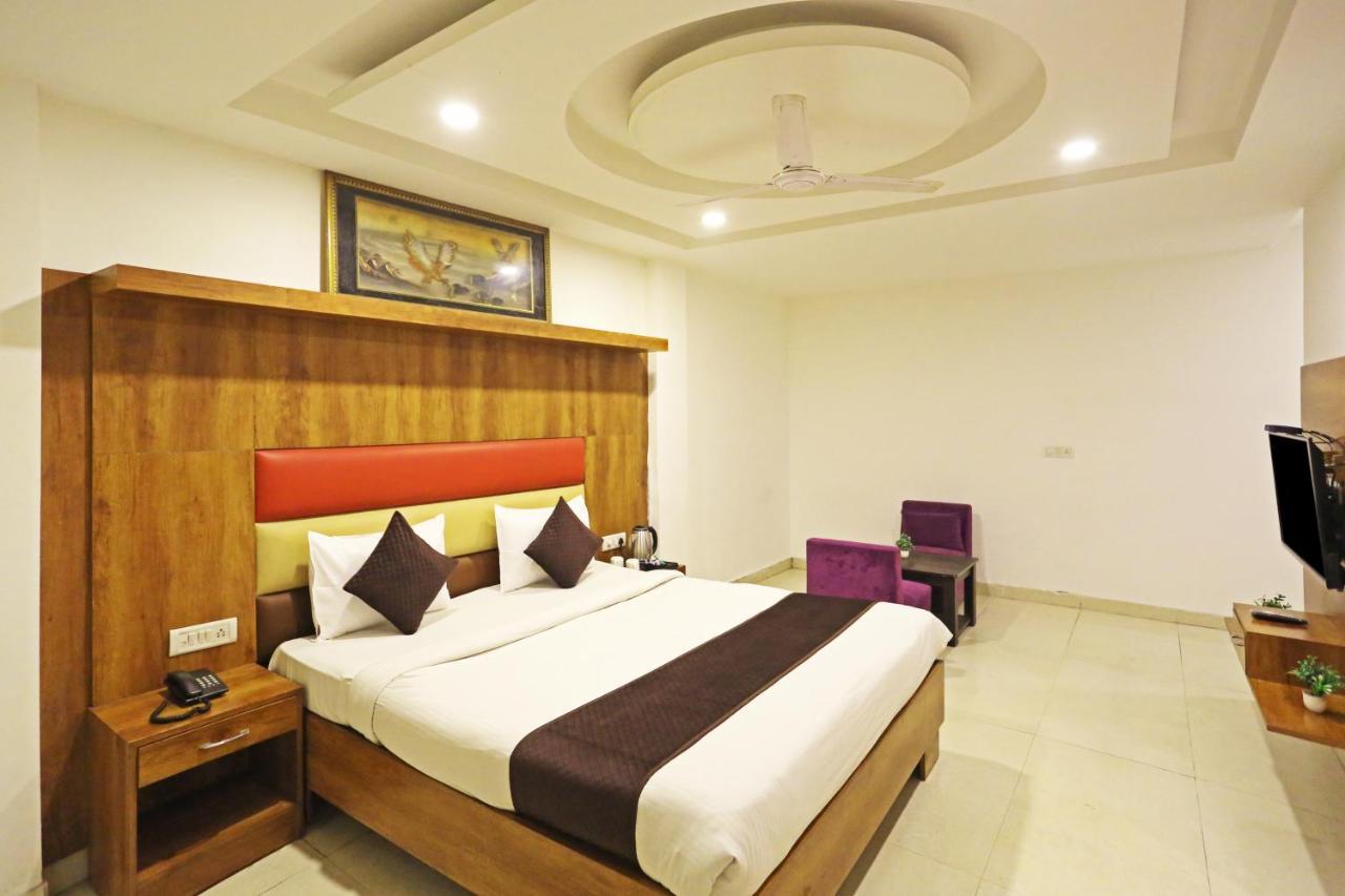 Hotel Sm Suits Near Delhi Airport-Unit By Grand Urban Luxury New Delhi Exterior foto