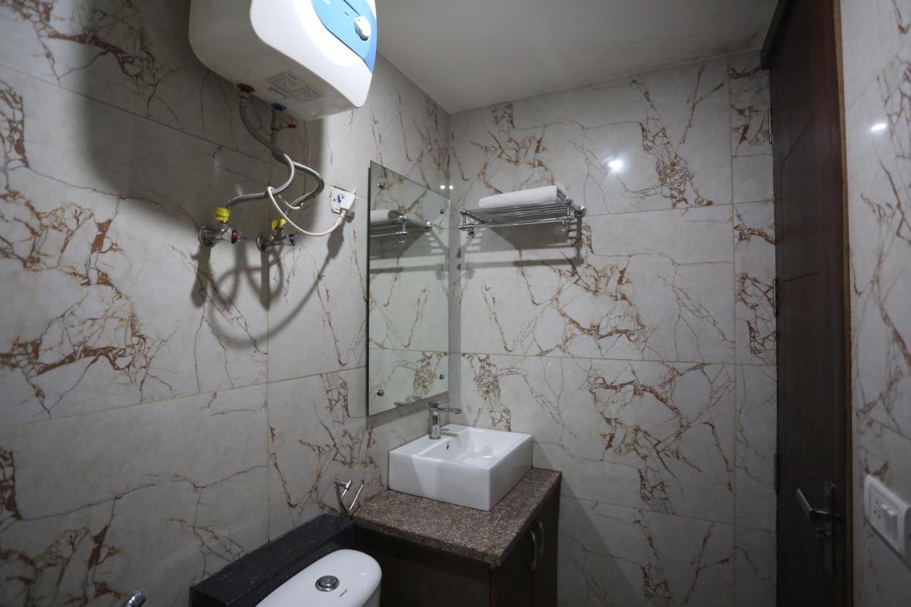 Hotel Sm Suits Near Delhi Airport-Unit By Grand Urban Luxury New Delhi Exterior foto