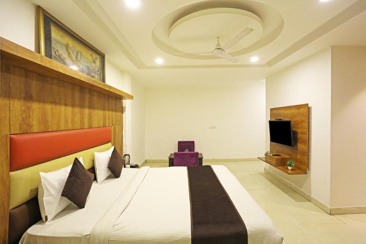 Hotel Sm Suits Near Delhi Airport-Unit By Grand Urban Luxury New Delhi Exterior foto