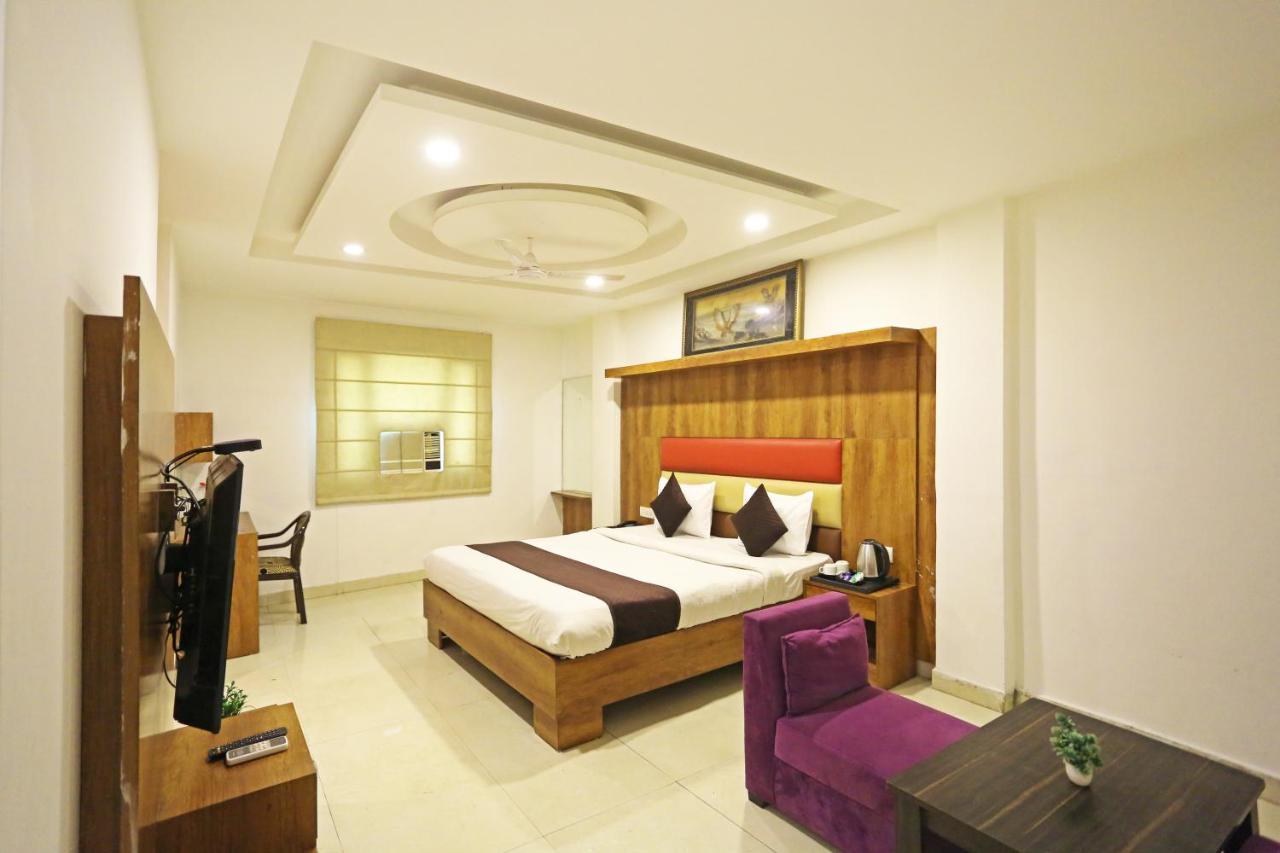 Hotel Sm Suits Near Delhi Airport-Unit By Grand Urban Luxury New Delhi Exterior foto